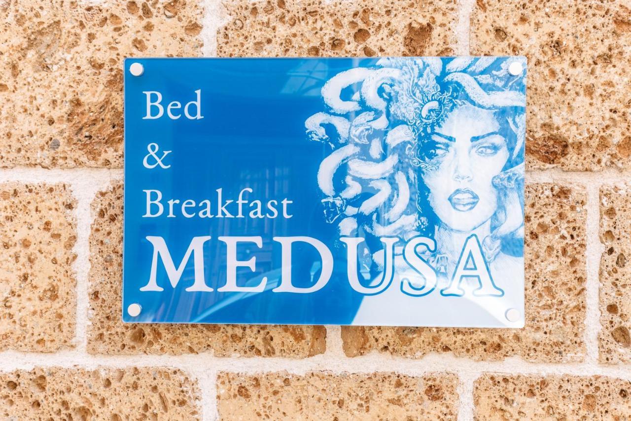 B&B Medusa Santa Flavia Eksteriør bilde