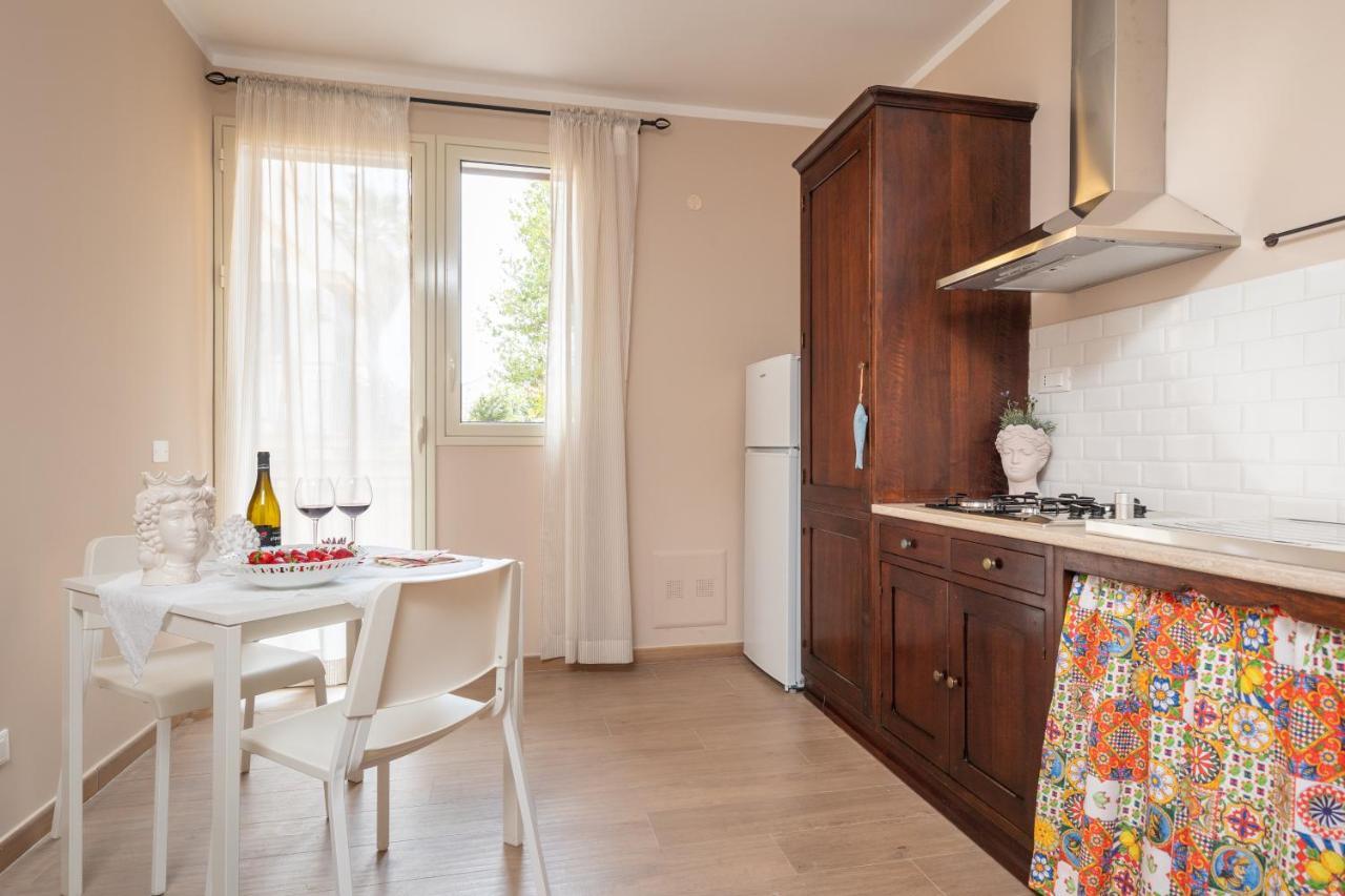 B&B Medusa Santa Flavia Eksteriør bilde